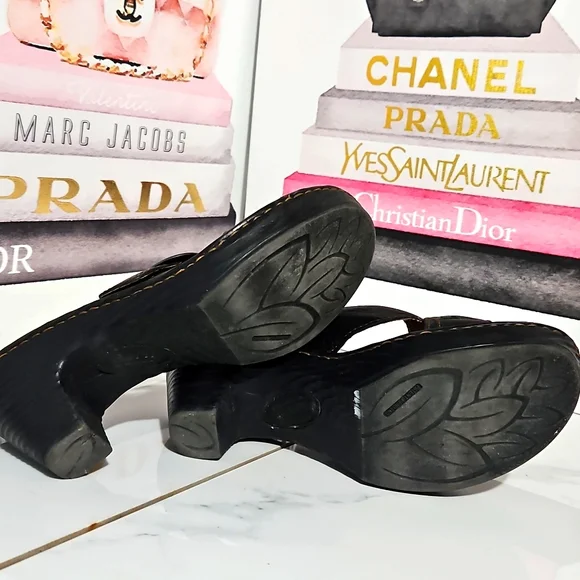 Stylish Black Women's Heeled Sandals - Picture 8 of 9